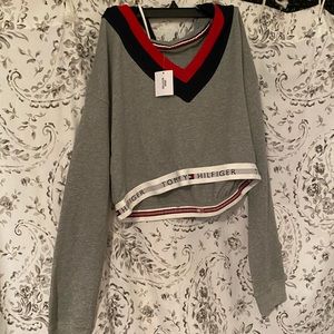 NWT TOMMY HILFIGER CROP TOP